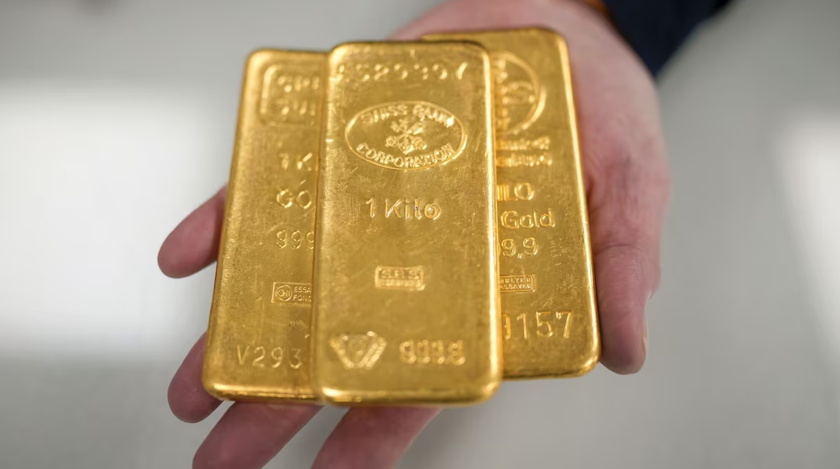 El oro marca un nuevo récord mientras los datos de EEUU refuerzan ...