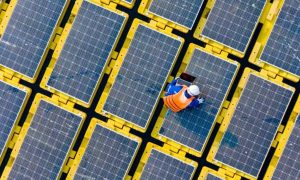 Generar energía solar en casa y venderla