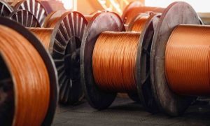 El mercado global del cobre oscila entre tensiones comerciales y el impulso de la transición energética