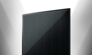 Trinasolar impulsa la revolución fotovoltaica con su innovador módulo tándem de perovskita/silicio de 808W