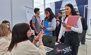 Primera feria laboral región de Antofagasta: compromiso con la contratación local