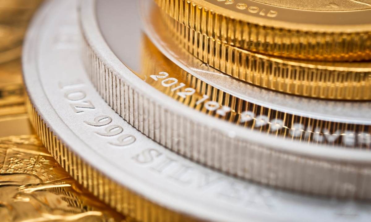 Oro y plata se desploman tras fuerte rally: toma de utilidades, dólar ...