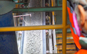 Innovador procedimiento de bloqueo remoto refuerza la seguridad en Sistema Traspaso Mina – Planta de Codelco Andina