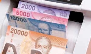 IPC de febrero se mantiene sin variación y la inflación anual llega a 2,4%