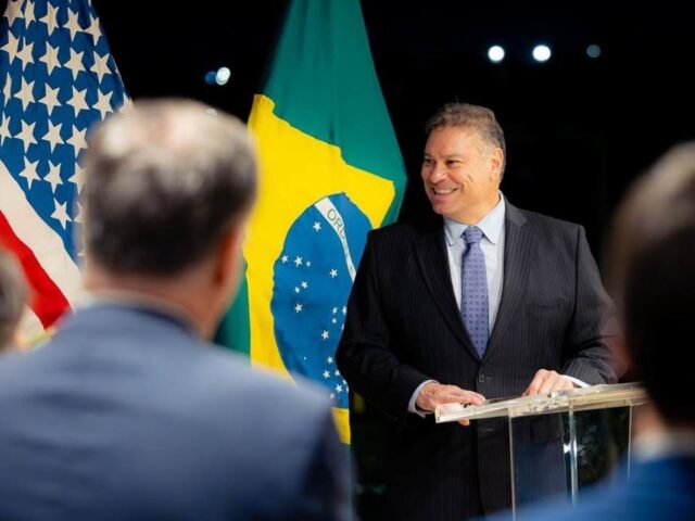 EE.UU. avanza en conversaciones con Brasil sobre minerales críticos y firma acuerdo preliminar con Goiás