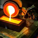 El precio del oro cae a mínimos de un mes por dudas sobre recortes de tasas de la Fed