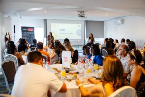 Spence | BHP y Fundación País Digital dan inicio al año escolar 2026 en Sierra Gorda con jornada estratégica para docentes