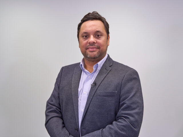 Experto UDD expone  paradoja con el cobre en precio récord: proyectos mineros se aceleran, pero con mayores riesgos y costos