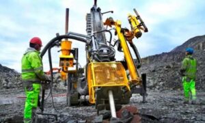 Inversión en exploración minera en Perú crece 20% y podría superar los US$1.000 millones en 2026