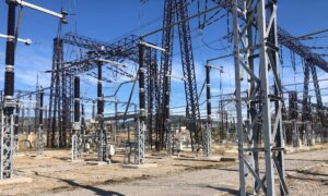 Boom del almacenamiento: 71% de nuevas conexiones eléctricas en 2025 incorporan baterías