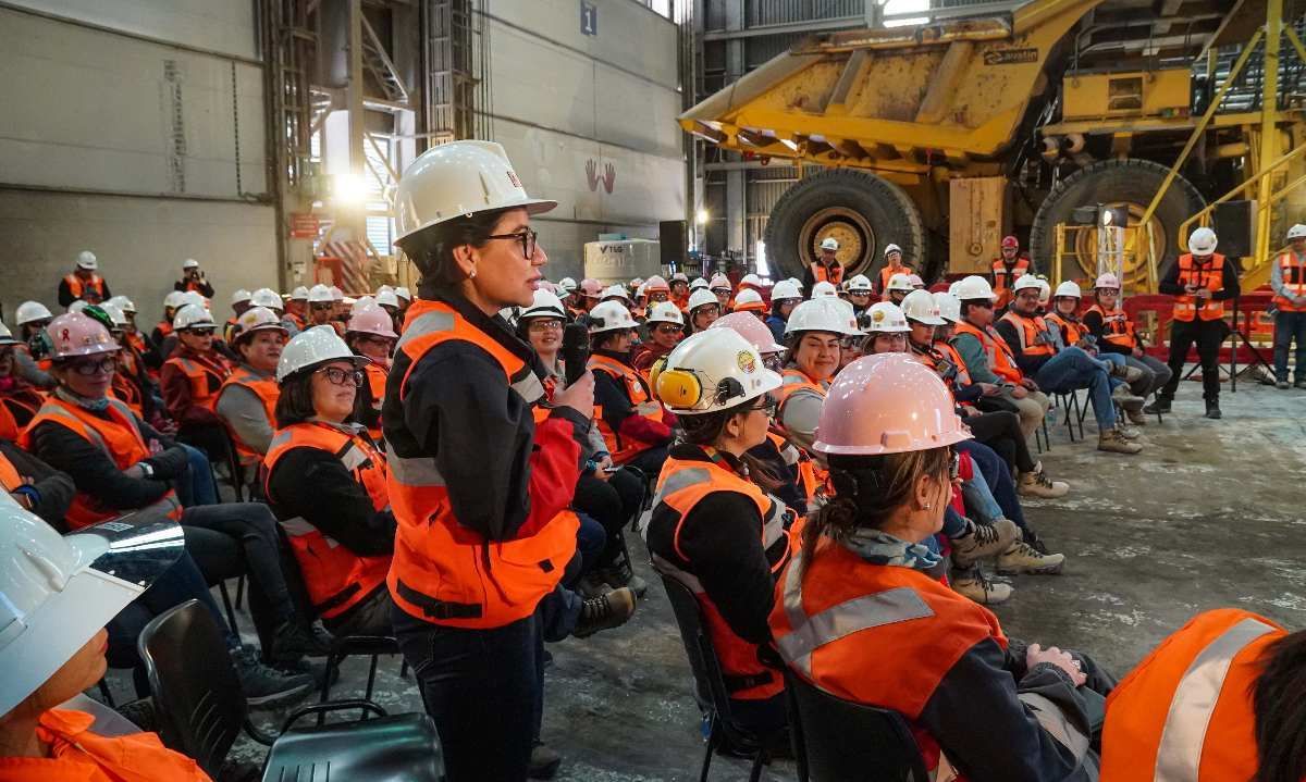 División Gabriela Mistral lidera participación femenina en Codelco con un 27% de dotación