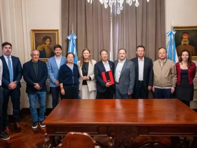 Empresa china evalúa proyectos mineros en La Rioja tras acuerdo con el Gobierno provincial