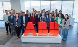 ABB lidera encuentro sobre ciberseguridad OT e infraestructuras críticas en Chile