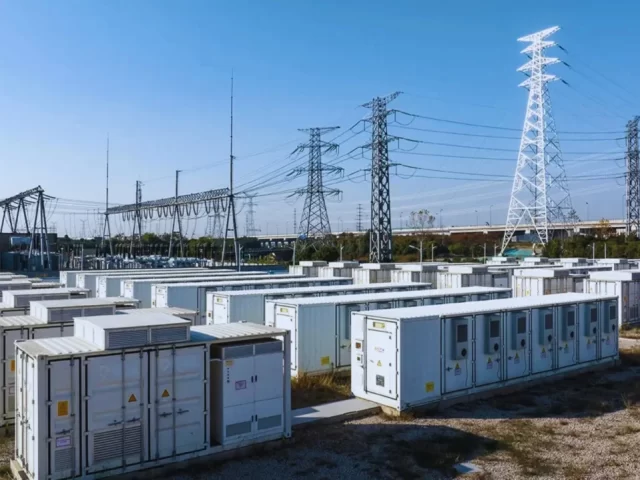 CNE proyecta casi 13.000 MWh nuevos de almacenamiento BESS hacia fines de 2026