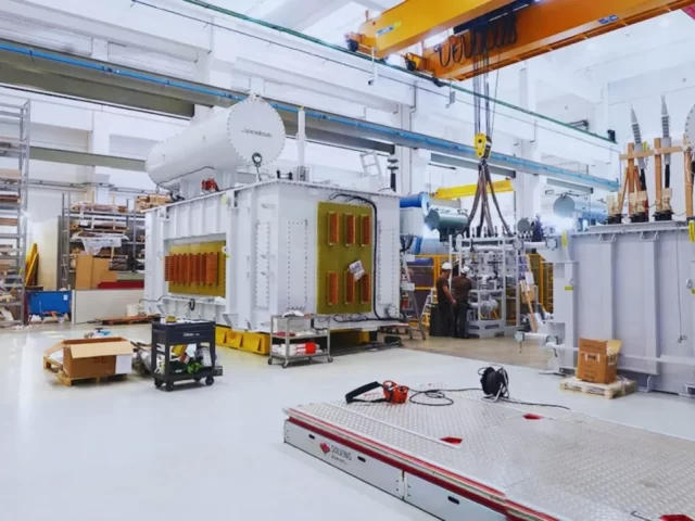 ABB comprará fabricante italiano de transformadores para reforzar electrificación industrial y minería