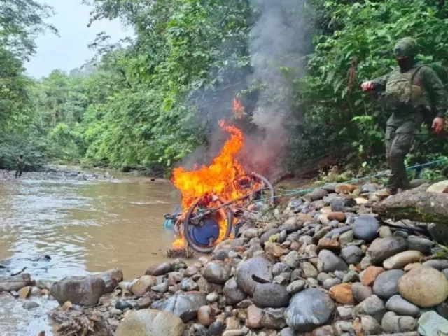 Enfrentamiento en operativo contra minería ilegal deja tres militares heridos en Amazonía ecuatoriana
