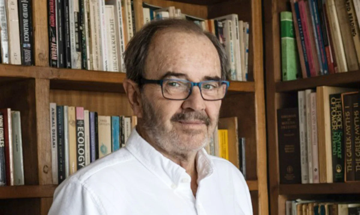 Académico Gustavo Lagos advierte riesgo de sustitución tras récord histórico del cobre