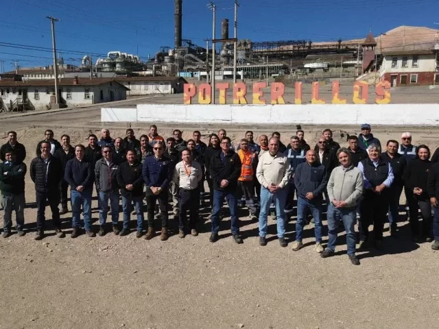 Codelco Salvador reúne expertos en fundiciones para optimizar operaciones de Potrerillos
