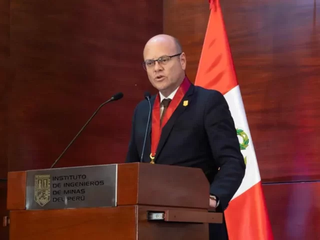 Juan Carlos Ortiz advierte riesgos de formalizar oro sin trazabilidad en Perú