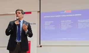 Gobierno presenta a pequeños mineros alcances de proyecto que modifica régimen de patentes mineras