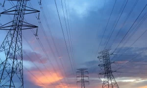 Proyectos energéticos concentraron más de US$8.500 millones de inversión ambiental aprobada en mayo