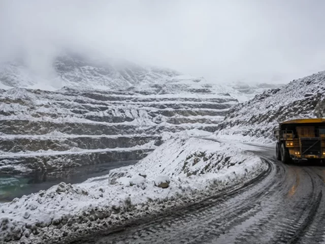 DGA reporta mayor acumulación de nieve en la zona minera tras sistema frontal, aunque persiste déficit hídrico