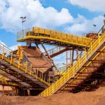 CMOC amplía presencia en mineral de hierro con financiamiento a mina en Brasil