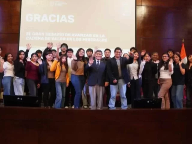 IIMP fortalece formación de ingenieros mineros en Ica con casos reales e innovación