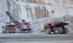 Codelco Andina implementa medidas respecto a camiones de extracción para fortalecer protocolo contra incendios