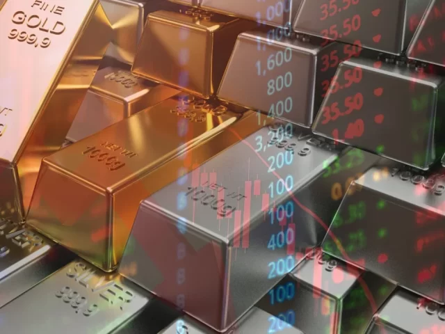 Oro cae más de 2% y plata retrocede 4% ante escalada del petróleo y mayores tasas