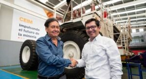 CEIM y New Steel Mining desarrollarán retrofit eléctrico de camión minero
