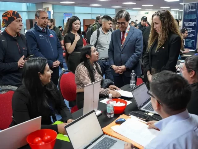 Codelco y autoridades convocan 1.300 personas a feria laboral con 498 vacantes en Calama