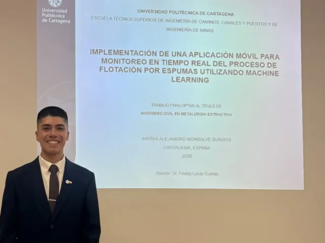 Estudiante chileno marca hito internacional al titularse con Matrícula de Honor en España aplicando IA a la flotación
