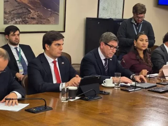 Senado inicia debate de ley de patentes mineras: Suprime escala progresiva y frena remates 2026