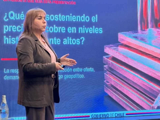 Cochilco proyecta oferta limitada de cobre para 2026 y recuperación en 2027
