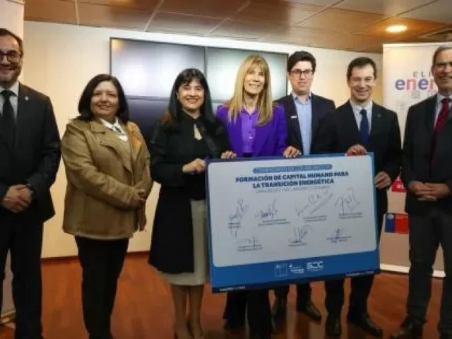 Simulador e-Declarador Sostenible fortalece formación de instaladores eléctricos