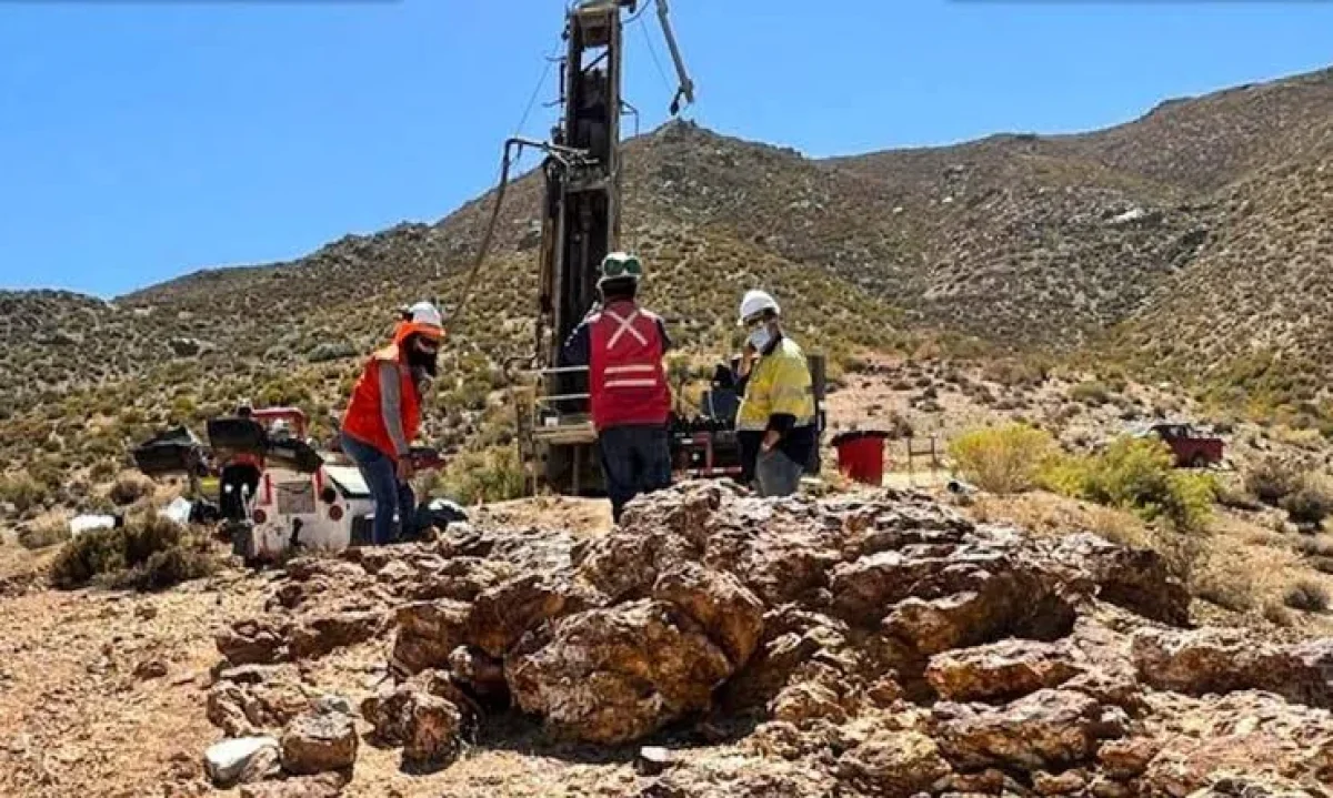 Southern Hemisphere Mining confirma extensas zonas de mineralización de cobre en el proyecto Llahuin