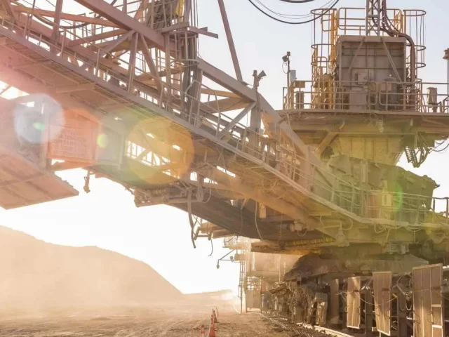 Muere trabajador atrapado en correa transportadora en mina Radomiro Tomic de Codelco